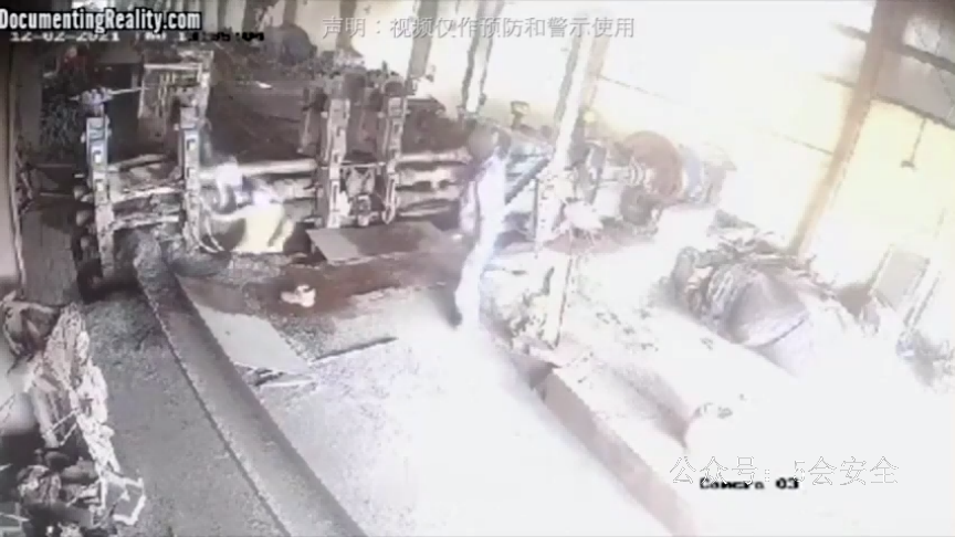 工人被卷入轧机身亡，监控曝光！