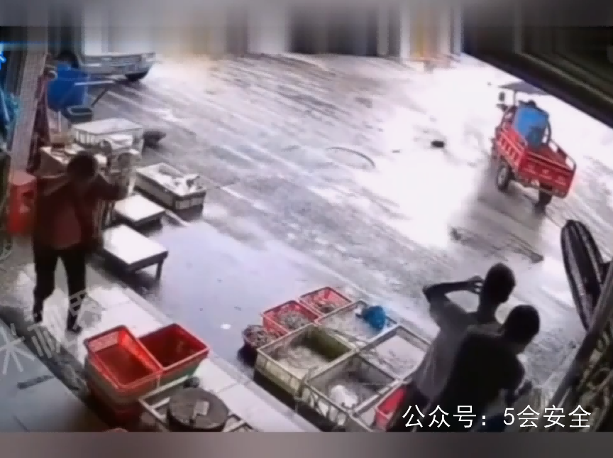 气瓶事故瞬间合集